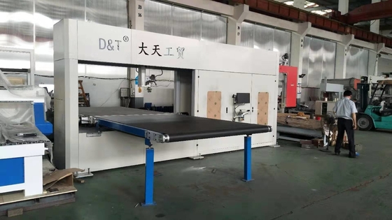 Verticale Sponssnijmachine met Draaiend Mes dtc-R2012V 5kw