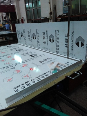 Hand Verticale het Schuimsnijder dtlq-4L 1.74kw van het Polyurethaanblok
