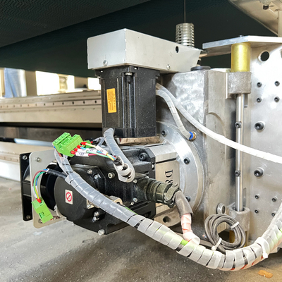 Automatische Dubbele CNC van de het Schuimspons van de Bladsnijder Horizontale Pu Snijmachine