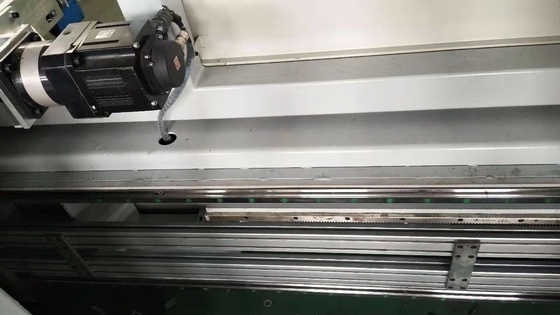 DTC - R2012 de Snijmachine van de Draaiend Bladcontour voor het Schuim van het Matrasgeheugen