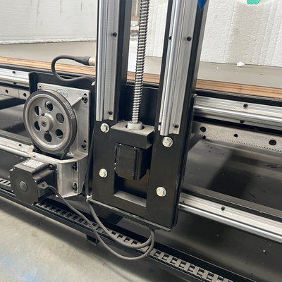 DTC-E3012 3D CNC hete draad Eps-schuimsnijder voor piepschuimplaten 1,5 m / min