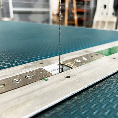 Verticale sneldraad pu schuim snijmachine voor stijf schuim