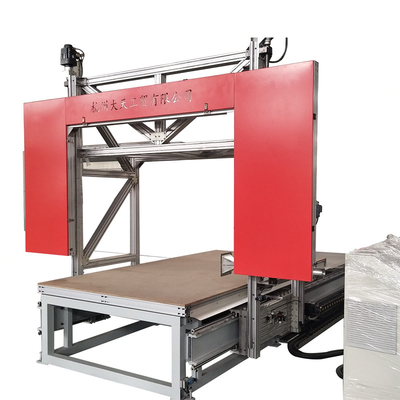 Volledig automatische PU-schuimsnijmachine met industriële computerbesturingssysteem voor starre en flexibele materialen