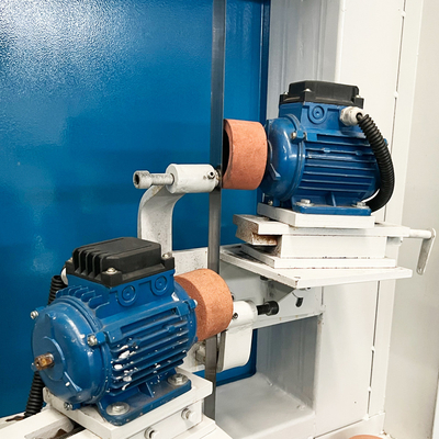Automatische Verticale Sponspe de Machine Snelle Snelheid 600mm van de Schuimsnijder