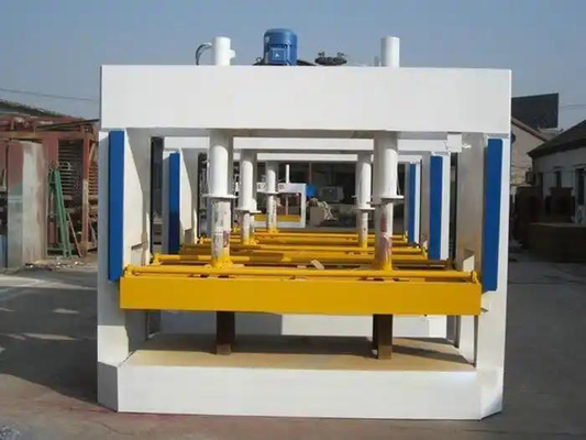 China Hydraulische koudpersmachine voor houten deuren van 50 ton 1250 * 1500mm