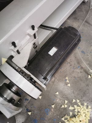 CNC-snijmachine Oscillerende lemmetjesnijder voor schuimmaterialen Matras- en meubelindustrie