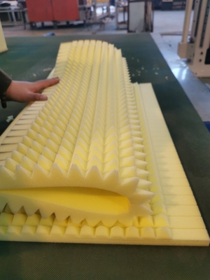 High Speed Oscillating Blade Cutter voor spons- en flexibel PU-snijden met draadloze afstandsbediening en hoge precisie