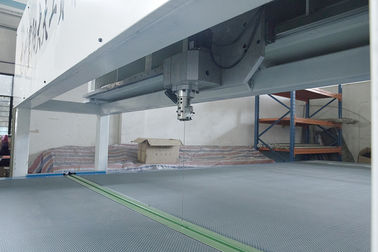 Verticale Automatische Draaiende Pu-de Sponssnijmachine van de Schuimsnijmachine met Ce