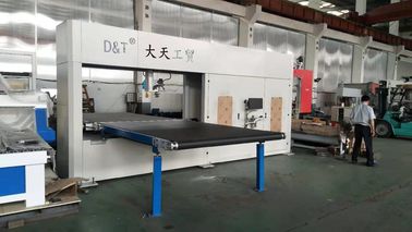 Verticale Cnc het Schuimmachine van het Latexpolyurethaan met Draaiend Mes