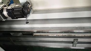 Verticale Cnc het Schuimmachine van het Latexpolyurethaan met Draaiend Mes