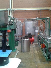 Halfautomatische Partijvakje Schuimproductielijn voor de Bladen van het Polyurethaanschuim