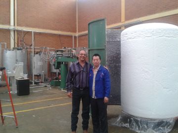 De spons/Pu-de de Schuimproductielijn/Machine voor Middelgrote Schaleninstallatie 220L/vormen