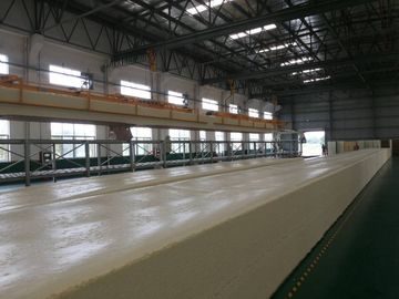 De horizontale Ononderbroken van de de Productielijnklem van de Schuimmachine Eenheid van het het Schuimblok Lange
