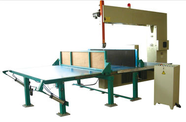 Industriële Verticale Schuimsnijder voor Sponsmatras, Digitale Snijmachine