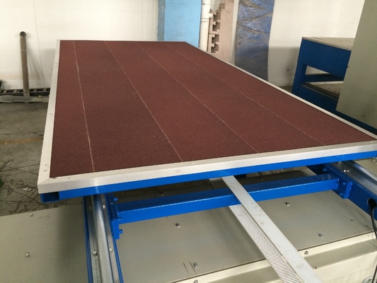 10 m / min 3D CNC-snijmachine voor halfhard schuim met vacuümwerktafel